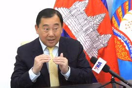 Suos Yara, vice-président de la Commission des relations extérieures du Comité central du Parti du peuple cambodgien (PPC) et porte-parole du PPC. Photo: VNA
