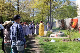 Cérémonie commémorative organisée en l'honneur de Nguyên Van Tu avant l'inauguration du parc. Photo: VNA