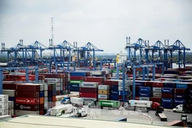 Conteneurs au port de Tân Cang Sài Gon, à Hô Chi Minh-Ville. Photo : VNA