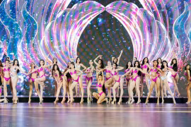 Les candidates à Miss Grand Vietnam 2026 défilent lors de la soirée de demi-finale. Photos : Organisateurs de Miss Grand Vietnam