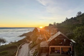 Ta Xua, une destination émergente du tourisme au Vietnam, offre des paysages époustouflants et une atmosphère paisible, idéale pour les amateurs de nature. Photo: NDEL