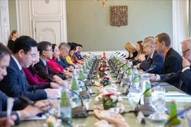 La vice-présidente de l’Assemblée nationale du Vietnam, Nguyên Thi Thanh a une le 19 septembre une séance de travail avec le président du Sénat du Parlement tchèque, Miloš Vystrčil. Photo : Senat.cz