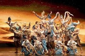 Des artistes chinois se produiront dans le cadre du programme « Chine colorée » à Hanoi. Photo : Ensemble national de chants et de danses ethniques de Chine