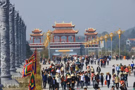 Le site touristique de Tây Thiên, un complexe culturel niché au cœur de la forêt primaire de Tam Dao. Photo: dantri.com.vn