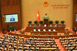 Le président de l’Assemblée nationale, Trân Thanh Mân, prononce le discours de clôture de la première session de la XVIe législature . Photo: daibieunhandan.vn