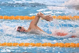 Le nageur vietnamien Nguyên Huy Hoàng a remporté le 1 500 m nage libre masculin lors des 11es Championnats d’Asie de natation avec un temps de 15 min 15 s 01. Photo : dantri.com.vn