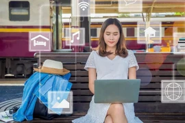 D’après l’Autorité nationale du tourisme du Vietnam (VNAT), qui cite le rapport Google–Temasek–Bain & Company e-Conomy SEA 2025, le tourisme demeure l’un des principaux moteurs de l’économie vietnamienne. Photo : VNA