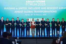 Des dirigeants des pays lors du Forum de l'avenir de l'ASEAN. Photo : VNA
