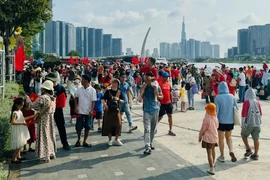 Un grand nombre de visiteurs à Hô Chi Minh-Ville lors les vacances de 30 avril et de 1er mai 2025.