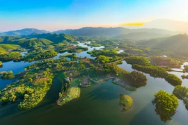 Le lac Ghênh Chè vu d'en haut. Photo: cafef.vn