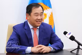 Suos Yara, premier vice-président de la Commission des relations extérieures du Parti du peuple cambodgien (PPC) et porte-parole du PPC. Photo: VNA