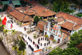 Complexe de vestiges de la maison communale de Hùng Lô. Photo: vietnamtourism.gov.vn