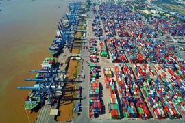 Conteneurs au port de Cat Lai, à Hô Chi Minh-Ville. Photo : Baodautu