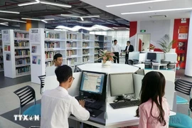 La bibliothèque Inspire de l’Université Tôn Duc Thang à Hô Chi Minh-Ville propose des services inspirés des bibliothèques des 100 meilleures universités mondiales. Photo : VNA