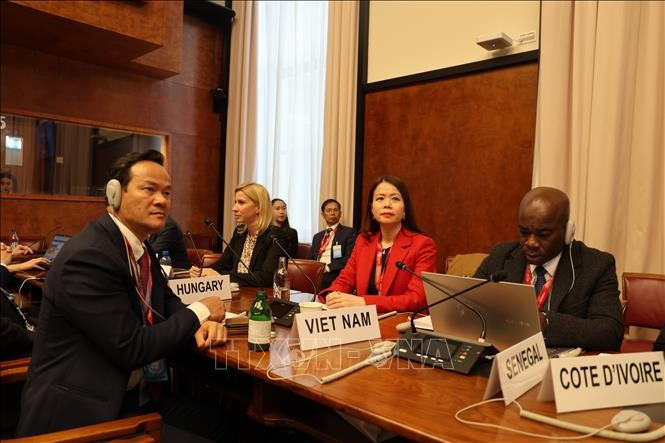 La vice-ministre des Affaires étrangères du Vietnam, Nguyên Minh Hang, participe au débat général de la CNUCED16. Photo: VNA