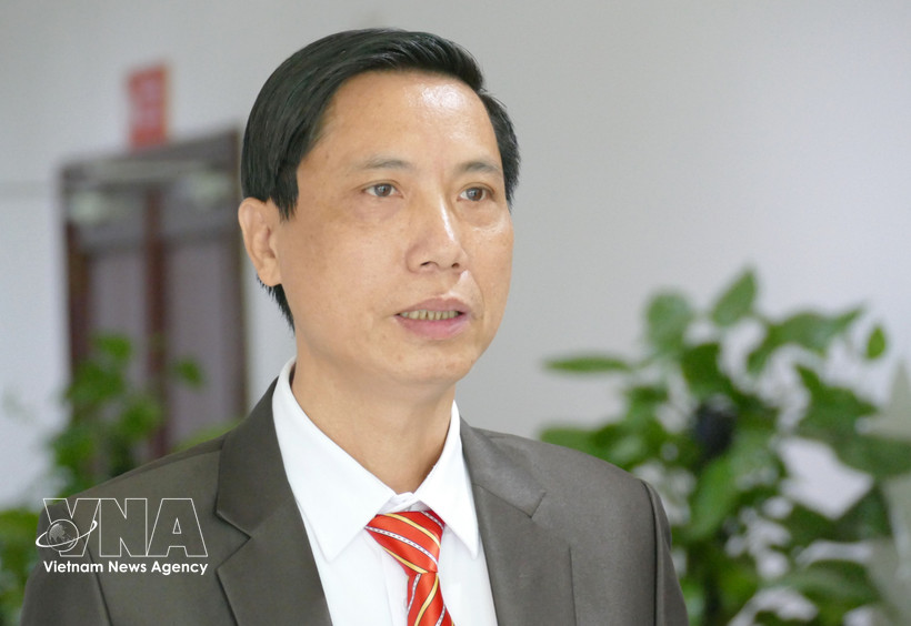 Le Van Thuy, vice-président de l’Association générale des Vietnamiens au Laos, répond à une interview de la VNA. Photo: VNA