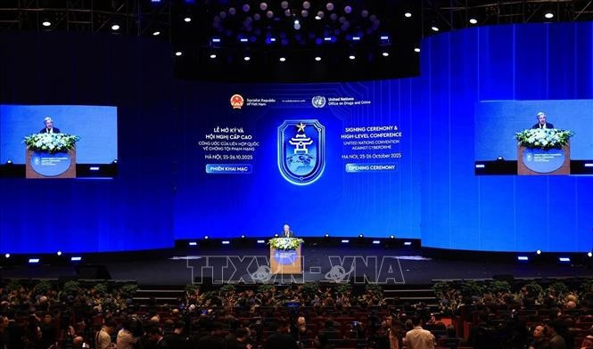 Le secrétaire général de l'ONU, António Guterres, s'exprime lors de la séance d'ouverture de haut niveau de la Convention de Hanoï, le 27 octobre 2025. Photo : VNA