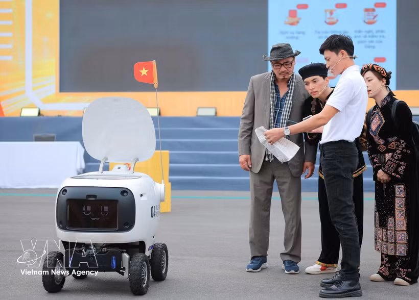 D’ici 2030, le Vietnam ambitionne de faire émerger au moins dix grandes entreprises technologiques stratégiques nationales. Photo: VNA