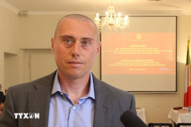 Stefano Bonilauri, directeur de la maison d’édition italienne Anteo Edizioni. Photo: VNA