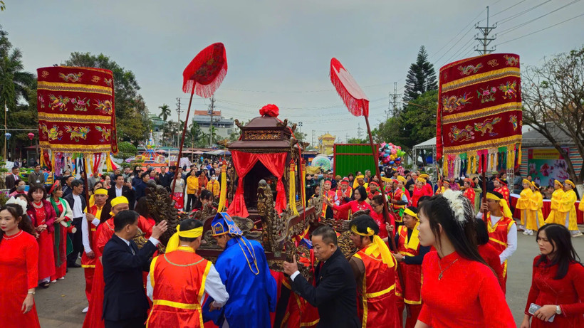 La fête annuelle du temple de Bà Tâm. Photo: kinhtedothi.vn
