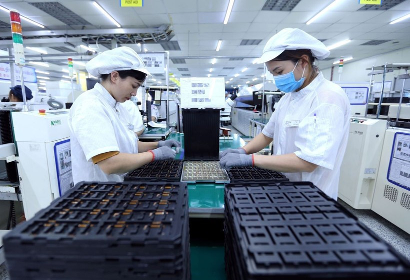 Une chaîne de production de cartes de circuits imprimés de Nexcon Vietnam à Bac Ninh. Photo : VNA