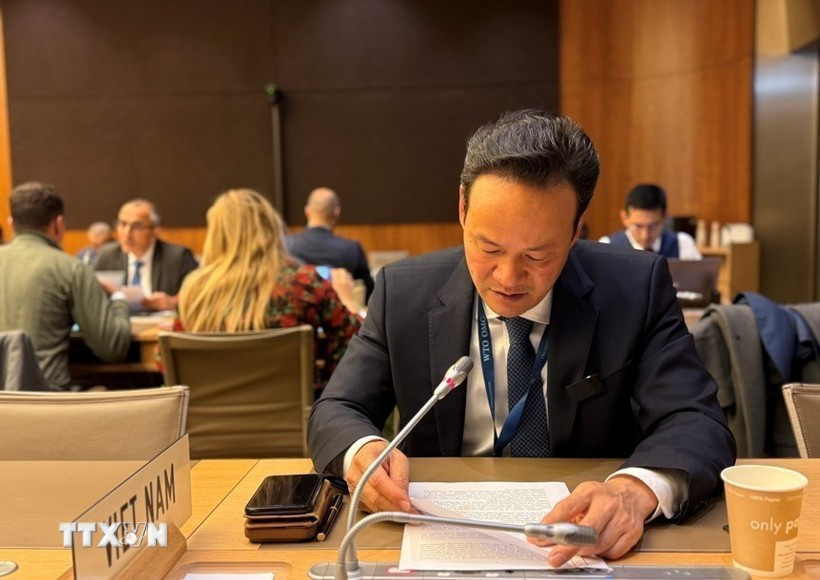 L'ambasssadeur Mai Phan Dung, chef de la Mission permanente du Vietnam, s'exprime au 9e examen de la politique et des pratiques commerciales de la Thaïlande. Photo: VNA