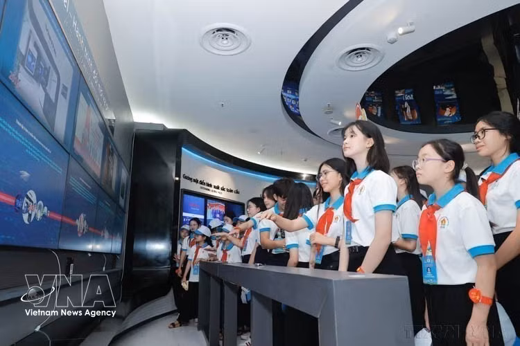 Pour la période 2026-2030, le gouvernement vise à ce que 100 % des établissements d’enseignement général soient dotés de solutions de cybersécurité. Photo: VNA