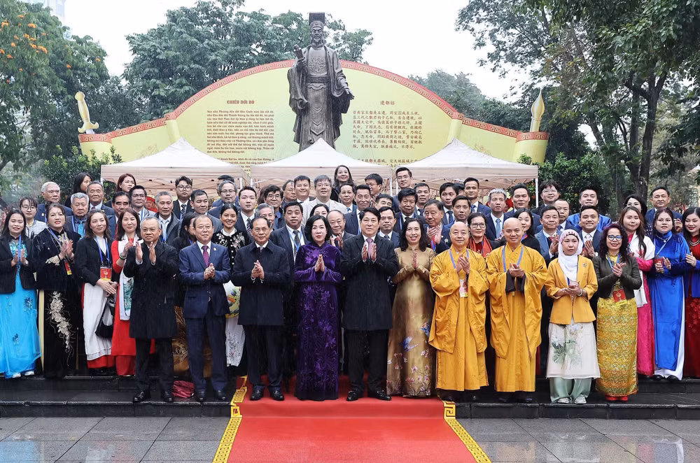 vna-potal-chu-tich-nuoc-luong-cuong-tha-ca-chep-tien-ong-cong-ong-tao-8580347.jpg