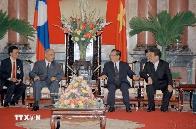 dong-chi-khamtai-siphandone-quan-he-vietnam-lao-16.jpg