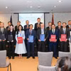 La cérémonie de signature du protocole d'accord entre EQuest Education Group et Standard Chartered Bank (succursale de New York) s'est déroulée en présence du secrétaire général du PCV et président To Lam. PHOTO : VIFC-HCMC