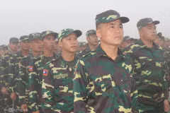 Des militaires laotiens du défilé A80 évoquent deux mois d’entraînement rigoureux 
