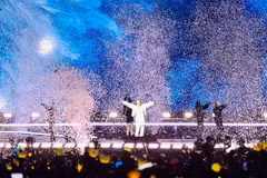 Le concert du groupe sud-coréen BigBang, organisé les 24 et 25 octobre à Hanoï, a attiré environ 90.000 spectateurs et généré près de 750 milliards de dôngs de recettes touristiques. Photo: nhandan.vn