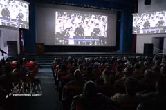 Projection du 6e épisode de la série documentaire « Deux cœurs, un même battement »; le 9 septembre à La Havane. Photo: VNA