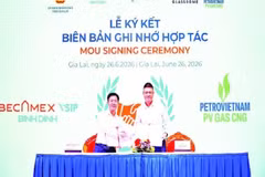 Signature d'un protocole d'accord de coopération entre Becamex VSIP Binh Dinh et la société par actions CNG. Photo : nhandan.vn