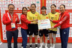 L'équipe féminine vietnamienne de sepak takraw a remporté la deuxième médaille d'or de la délégation sportive vietnamienne aux Jeux asiatiques 2026 (ASIAD 2026). Photo: Vietnamnet.vn