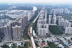 Lot XL3 de la rocade n°3 de Hô Chi Minh-Ville, traversant la zone urbaine Vinhomes Grand Park, dans le quartier de Long Binh. Photo : VNA