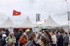 Le journal Nhân Dân participe à la Fête de l’Humanité 2025 en France. Photo: VNA