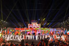 La deuxième édition du Festival des cultures du monde à Hanoï s’est ouverte le 1er octobre à la Citadelle impériale de Thang Long, sous le thème « Convergence des patrimoines – Façonner l’avenir ». Photo: VNA