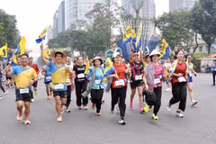 Près de 11.000 participants au 13ᵉ Marathon de Ho Chi Minh-Ville. Photo: VNA