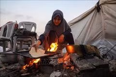 Des Palestiniens dans la région de Cheikh Radwan, au Nord de Gaza. Photo : Xinhua/VNA