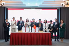 L'Université nationale de Hanoï signe des accords-cadres de coopération avec des partenaires belges. Photo: qdnd.vn