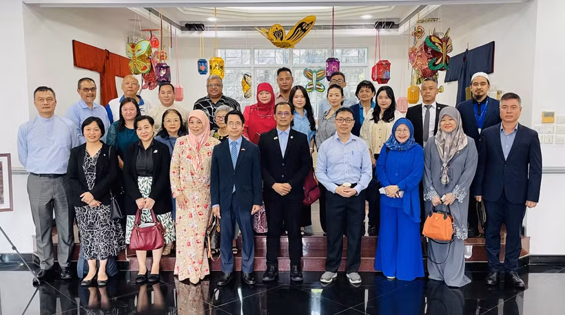 Les délégués participant au séminaire à Brunei. Photo: VNA