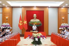 Le haut dirigeant Tô Lâm préside la première réunion du comité de bilan stratégique du PCV. Photo: VNA
