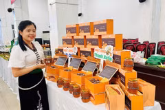 Plus de cinq ans après sa mise en œuvre à Lai Châu, le programme « One Commune, One Product » (OCOP – A chaque commune son produit) a démontré son efficacité dans la valorisation du potentiel et des atouts locaux. Photo: baolaichau.vn