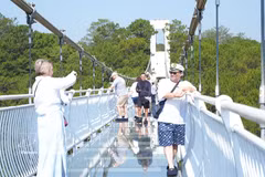 Des touristes russes à Lâm Dông. Photo: VNA