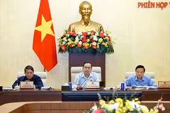 Le président de l'Assemblée nationale Trân Thanh Mân préside la 46e réunion du Comité permanent. Photo: VNA