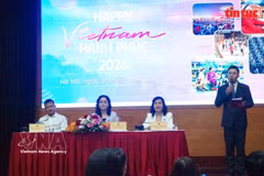 Cérémonie de lancement du concours de photos et de vidéos « Happy Vietnam 2026 », destiné à promouvoir la sensibilisation aux droits de l’homme. Photo: VNA 