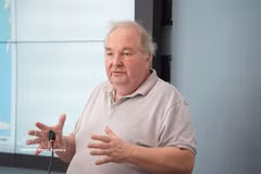 Le professeur et docteur ès sciences Dmitry Valentinovich Mosyakov