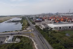 Face à la pression de l’urbanisation rapide et aux nouvelles exigences de croissance, Hô Chi Minh-Ville accélère la mise en œuvre de nombreux projets d’infrastructures stratégiques. Photo: VNA