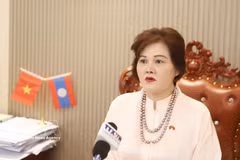 Pham Thi Minh Huong, femme d’affaires vietnamienne au Laos, membre du Comité permanent de l’Union générale des Vietnamiens au Laos, vice-présidente de l’Association des entrepreneurs vietnamiens à l’étranger et PDG de la société Gold Phuc. Photo: VNA